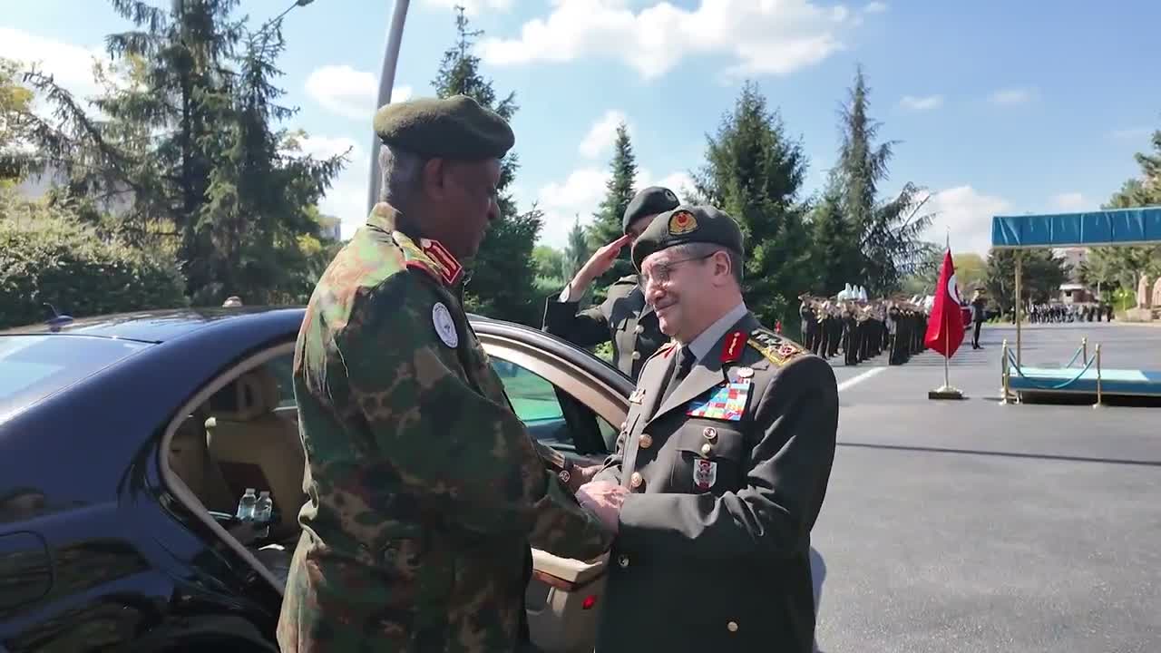 Askeri Tören