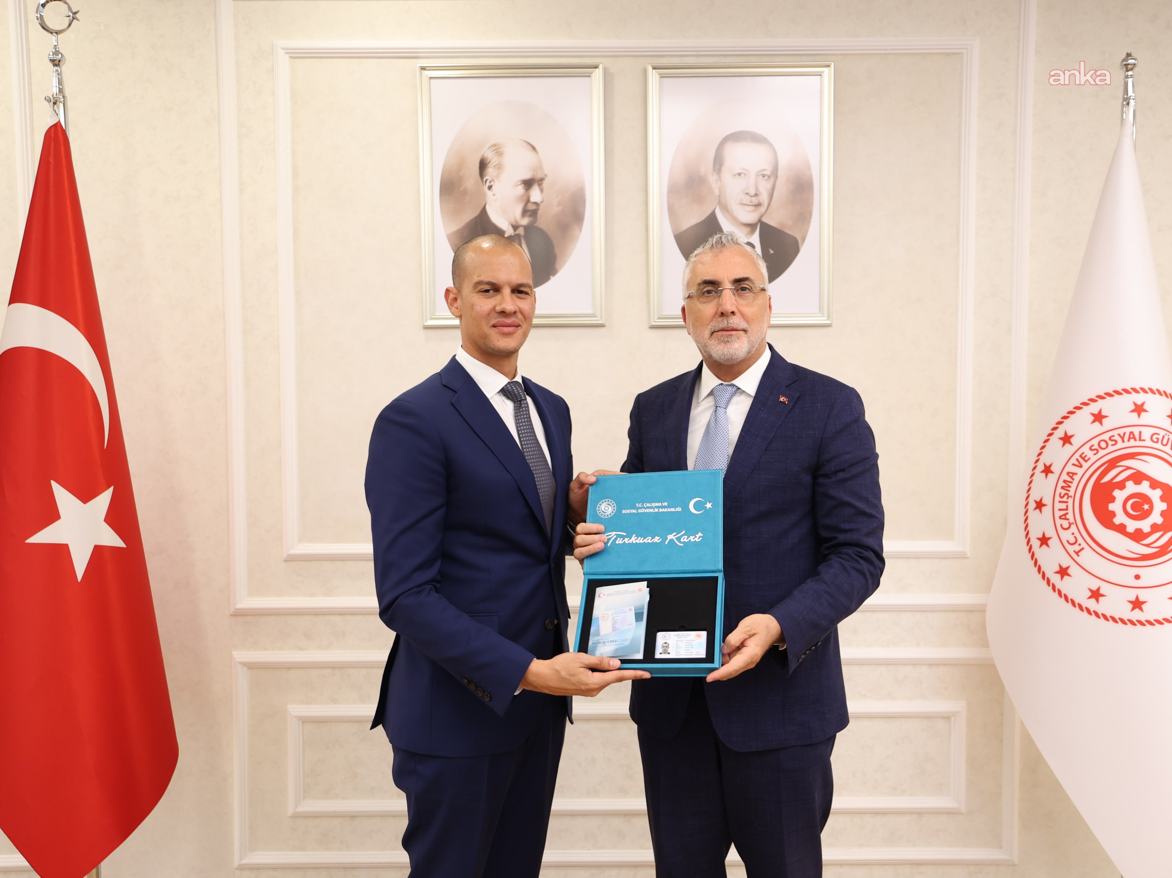Bakan Işıkhan,