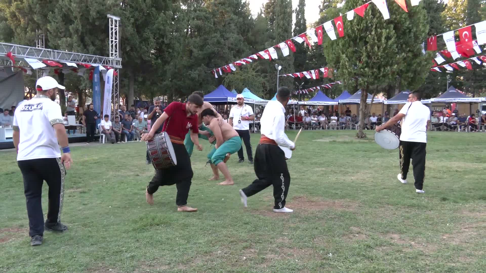 Karakucak Güreşleri