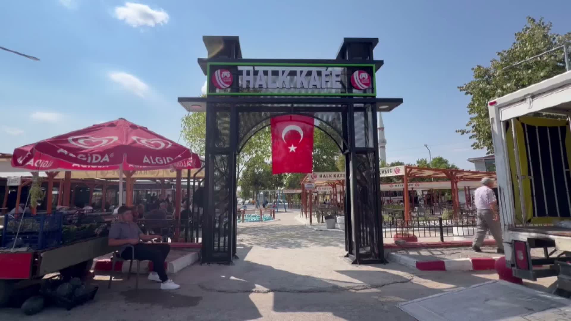 Lalapaşa Halk