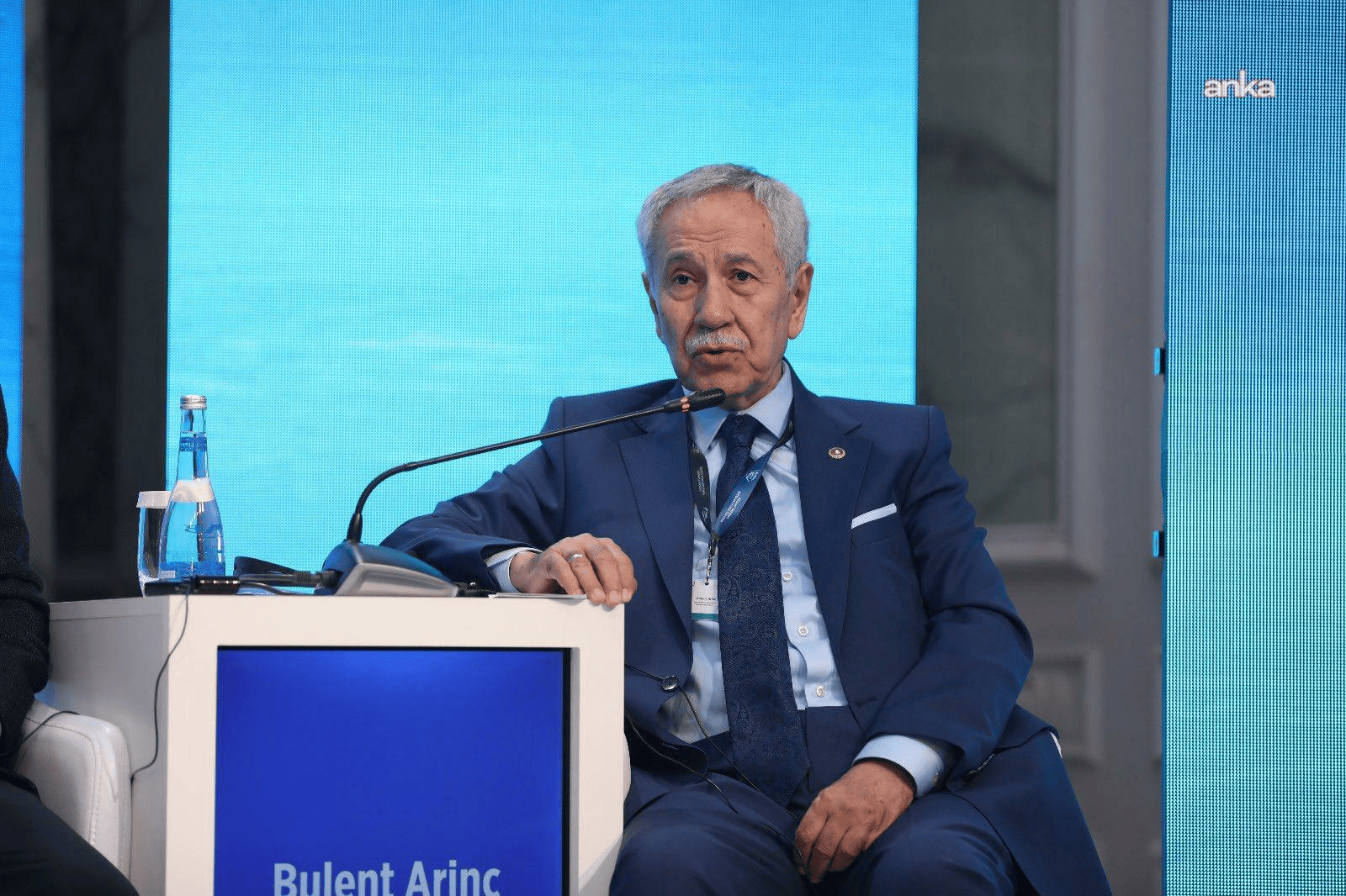 Bülent Arınç'tan