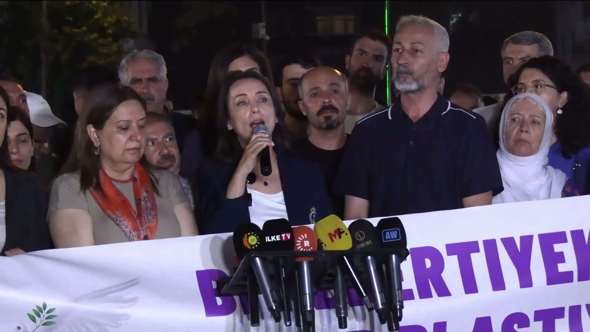 DEM Parti