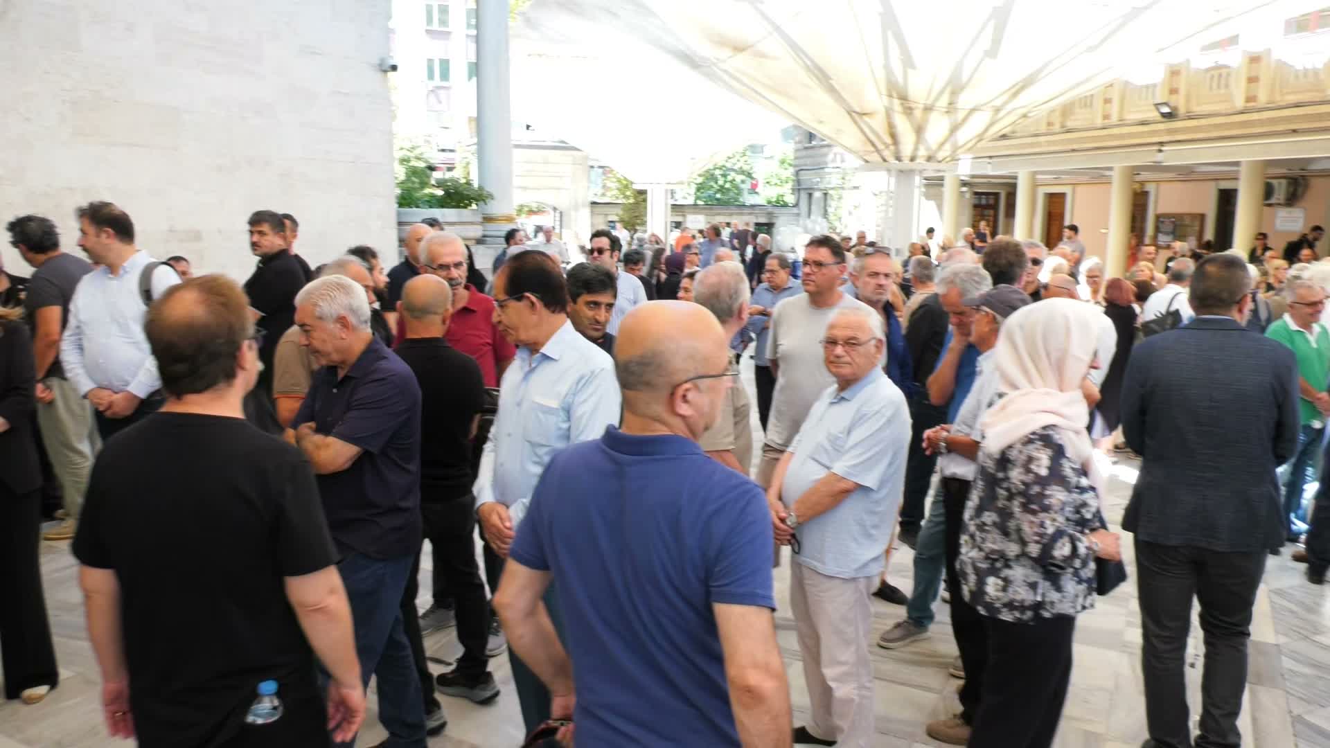 Şükran Soner