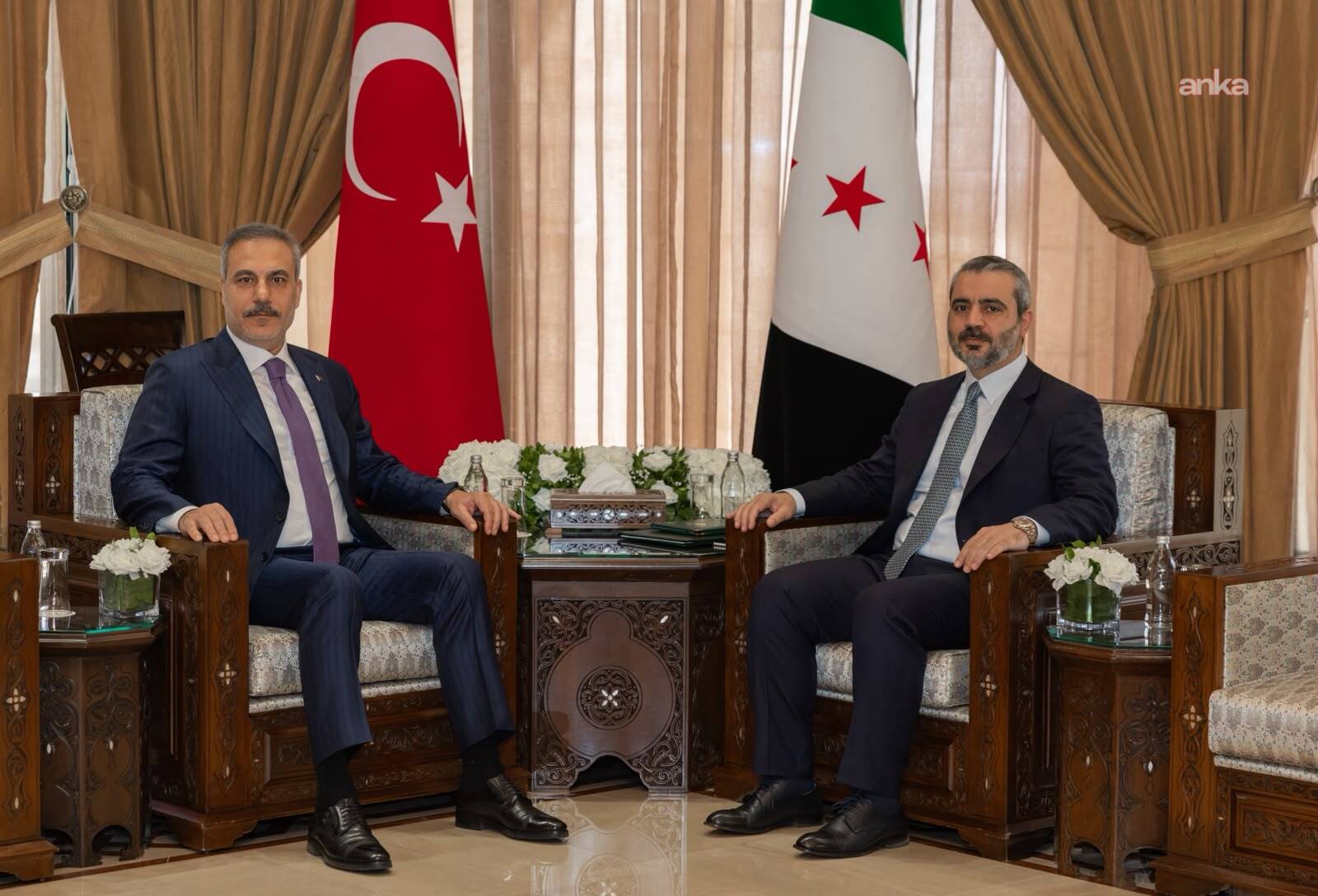 Dışişleri Bakanı Fidan Şam’da konuştu: “SDG’nin kendisini feshi ve Suriye devlet kurumlarına entegrasyonu yönündeki deklarasyonu kıymetli buluyoruz”